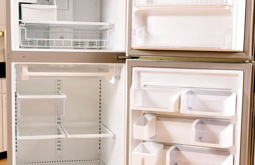 Frigidaire Refrigerator Not Making Ice But Water Works